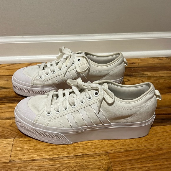 Adidas Women's Nizza Platform White Lace Up Sneakers (Size 11)